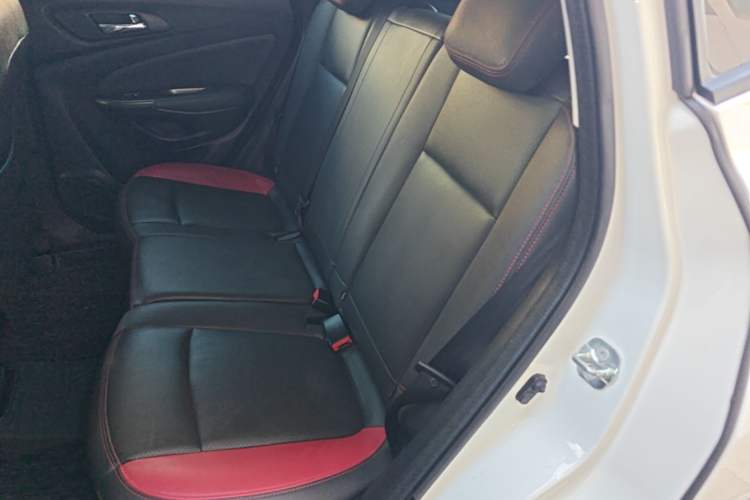 Used CHANGAN CS15 2016 1.5L Automatic Fashion Edition Left Rear Seat