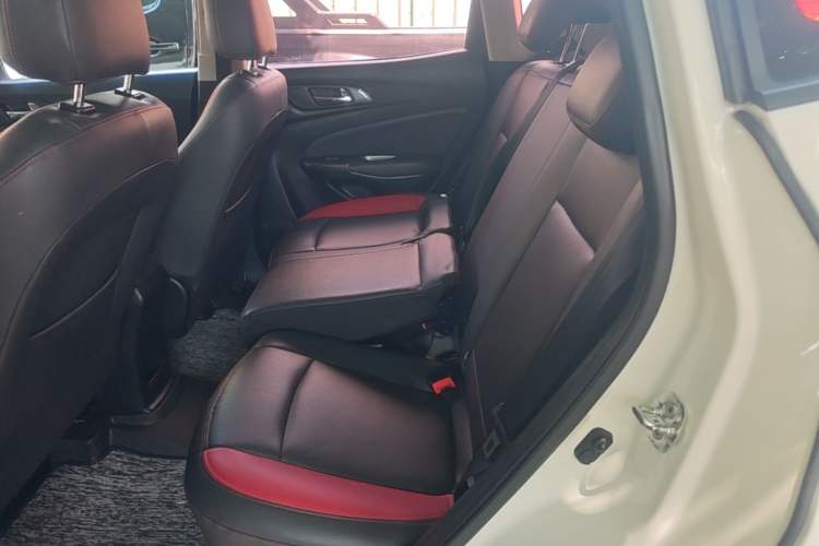 Used CHANGAN CS15 2016 1.5L Automatic Fashion Edition Left Rear Seat