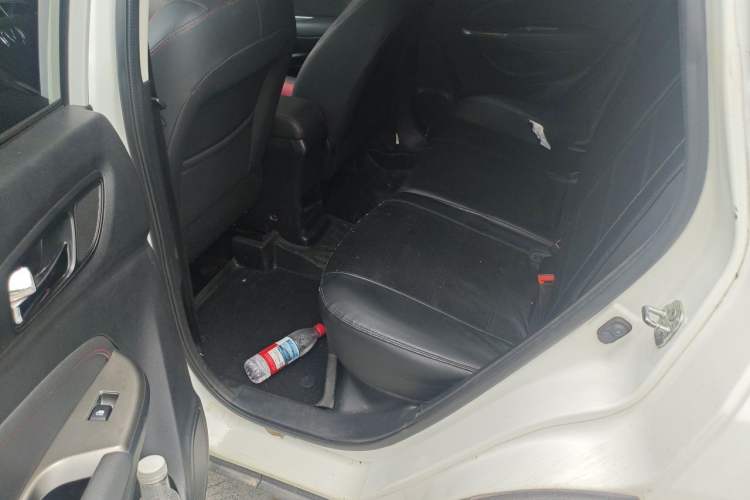 Used CHANGAN CS15 2016 1.5L Automatic Fashion Edition Left Rear Seat