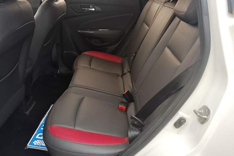Used CHANGAN CS15 2016 1.5L Automatic Fashion Edition Left Rear Seat