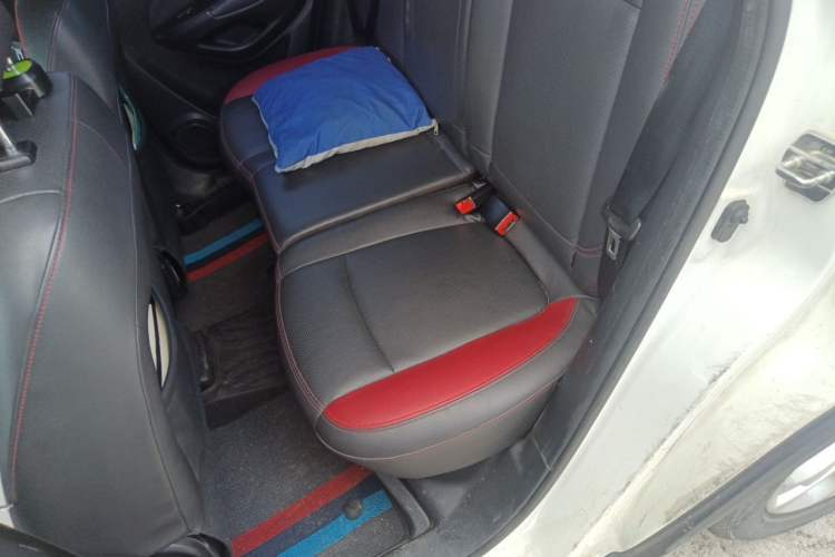 Used CHANGAN CS15 2016 1.5L Manual Fashion Edition Left Rear Seat