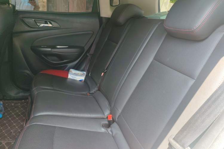 Used CHANGAN CS15 2016 1.5L Automatic Fashion Edition Left Rear Seat