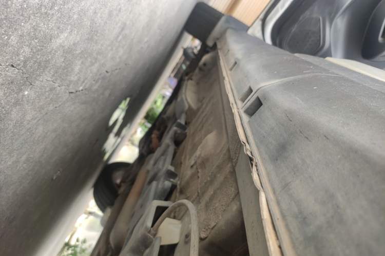 Used CHANGAN CS15 2016 1.5L Manual Luxury Edition Left Side Sill