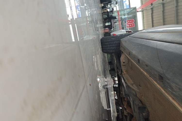 Used CHANGAN CS15 2016 1.5L Automatic Fashion Edition Left Side Sill