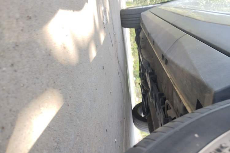 Used CHANGAN CS15 2016 1.5L Manual Fashion Edition Left Side Sill