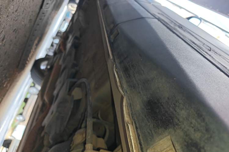 Used CHANGAN CS15 2016 1.5L Automatic Fashion Edition Left Side Sill