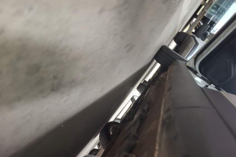 Used CHANGAN CS15 2016 1.5L Manual Fashion Edition Left Side Sill