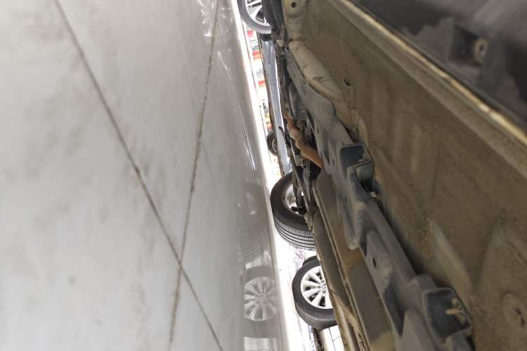 Used CHANGAN CS15 2016 1.5L Automatic Fashion Edition Left Side Sill