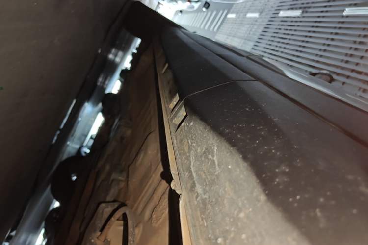 Used CHANGAN CS15 2016 1.5L Automatic Luxury Edition Left Side Sill