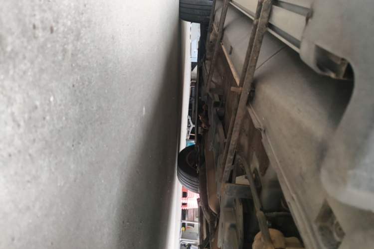 Used CHANGAN CS15 2016 1.5L Automatic Fashion Edition Left Side Sill
