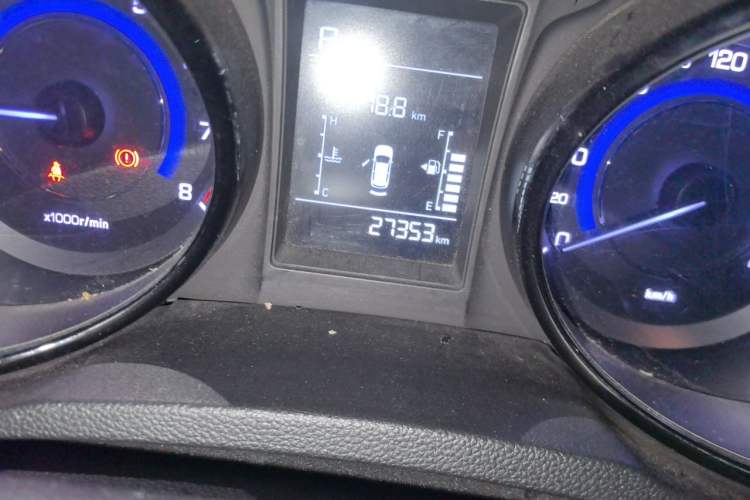 Used CHANGAN CS15 2016 1.5L Automatic Fashion Edition Odometer Close Up