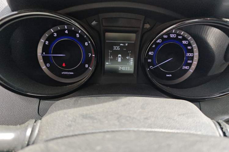 Used CHANGAN CS15 2016 1.5L Manual Fashion Edition Odometer Close Up