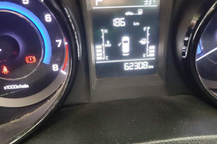 Used CHANGAN CS15 2016 1.5L Automatic Luxury Edition Odometer Close Up