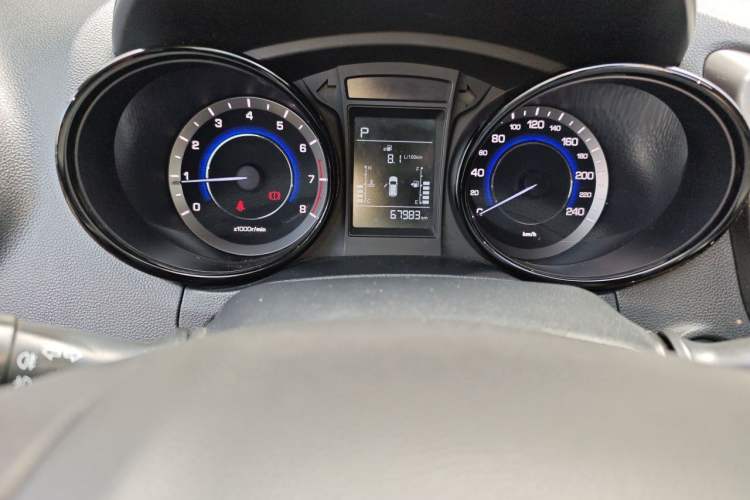Used CHANGAN CS15 2016 1.5L Automatic Fashion Edition Odometer Close Up