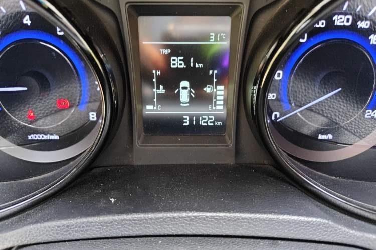 Used CHANGAN CS15 2016 1.5L Manual Luxury Edition Odometer Close Up