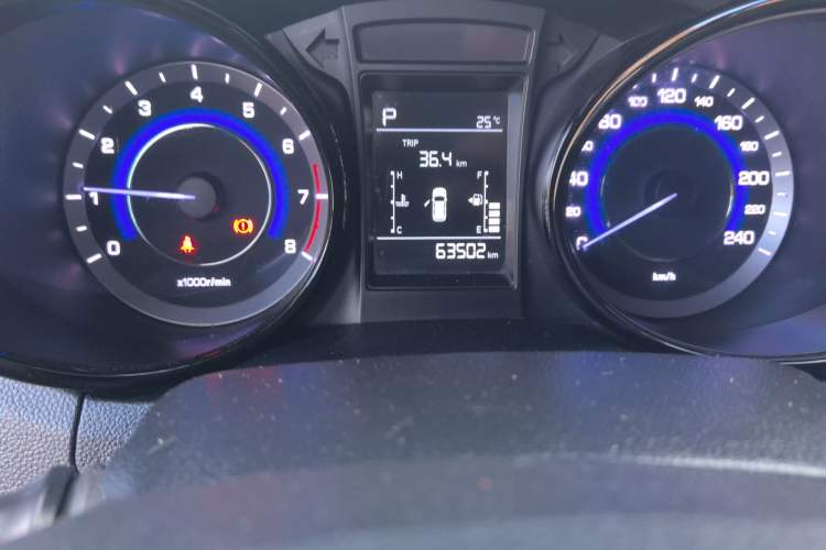 Used CHANGAN CS15 2016 1.5L Automatic Luxury Edition Odometer Close Up