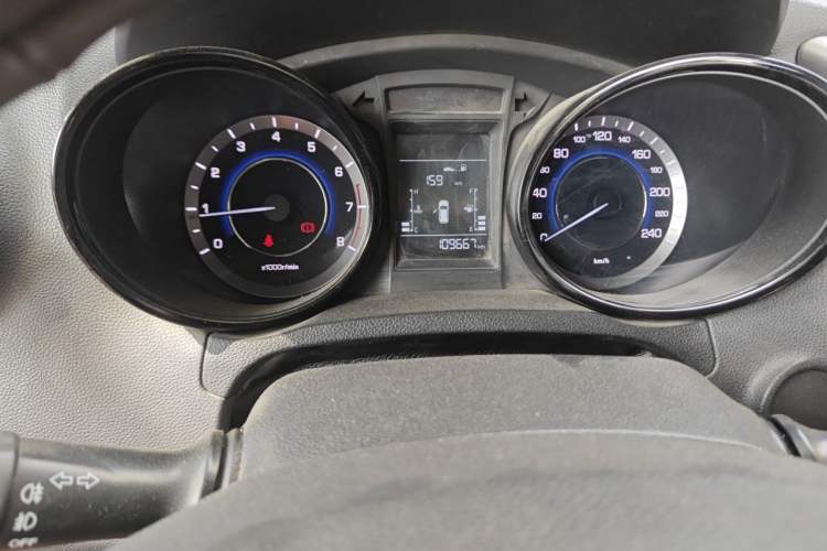 Used CHANGAN CS15 2016 1.5L Manual Fashion Edition Odometer Close Up