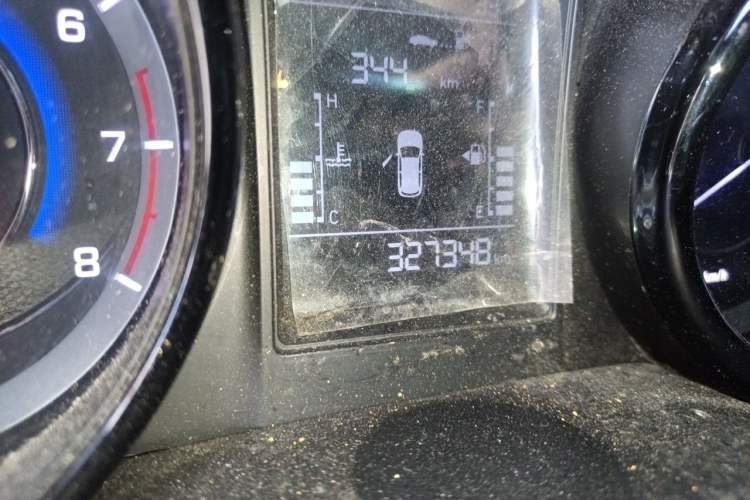 Used CHANGAN CS15 2016 1.5L Manual Fashion Edition Odometer Close Up
