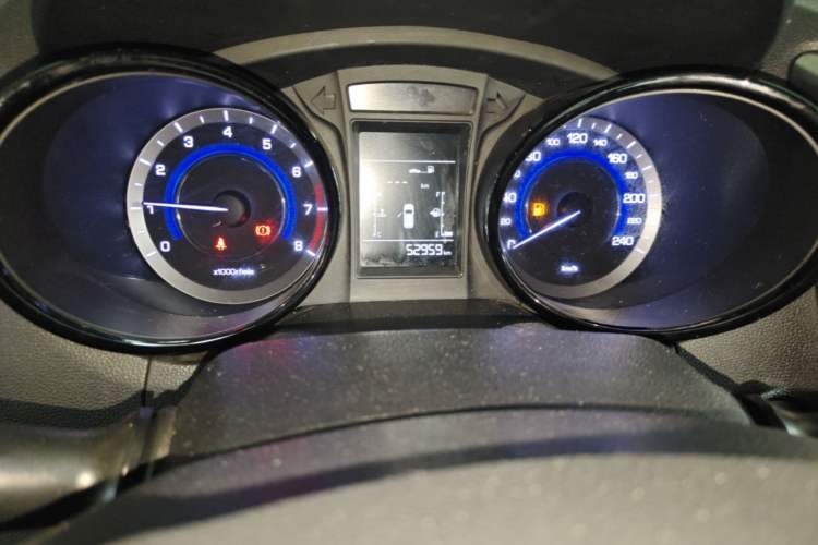 Used CHANGAN CS15 2016 1.5L Manual Fashion Edition Odometer Close Up