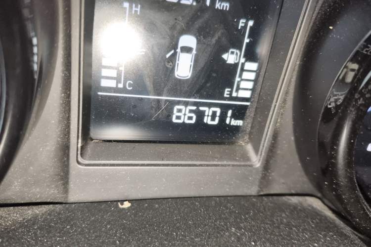 Used CHANGAN CS15 2016 1.5L Automatic Fashion Edition Odometer Close Up