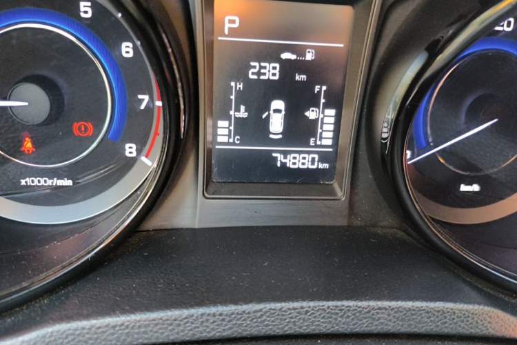 Used CHANGAN CS15 2016 1.5L Automatic Fashion Edition Odometer Close Up