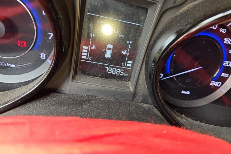 Used CHANGAN CS15 2016 1.5L Manual Fashion Edition Odometer Close Up