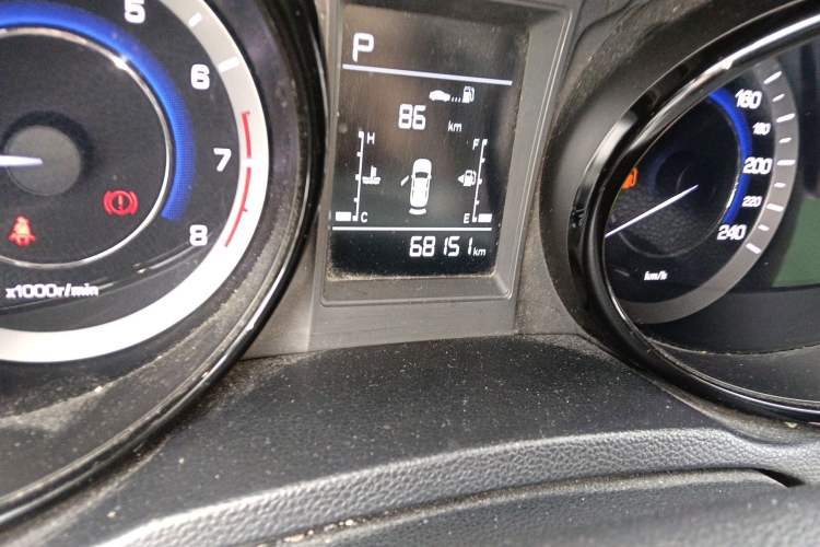 Used CHANGAN CS15 2016 1.5L Automatic Fashion Edition Odometer Close Up