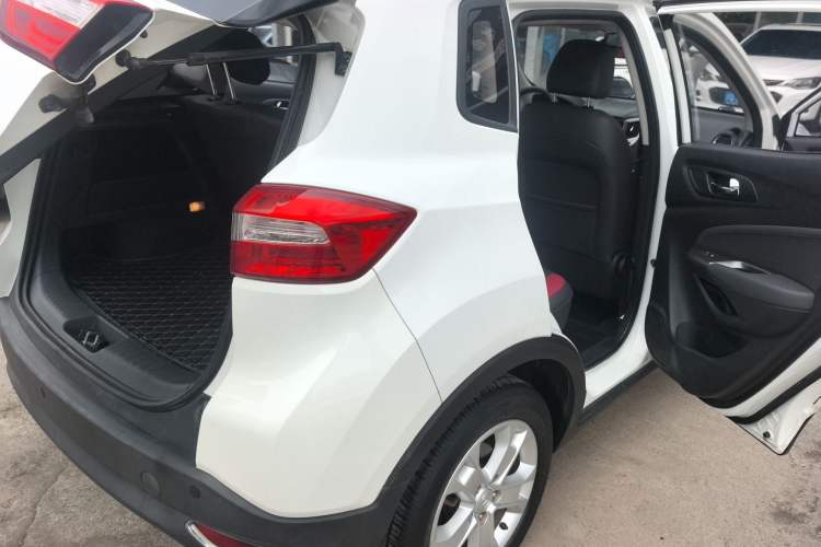 Used CHANGAN CS15 2016 1.5L Manual Fashion Edition Rear Right 45 Deg