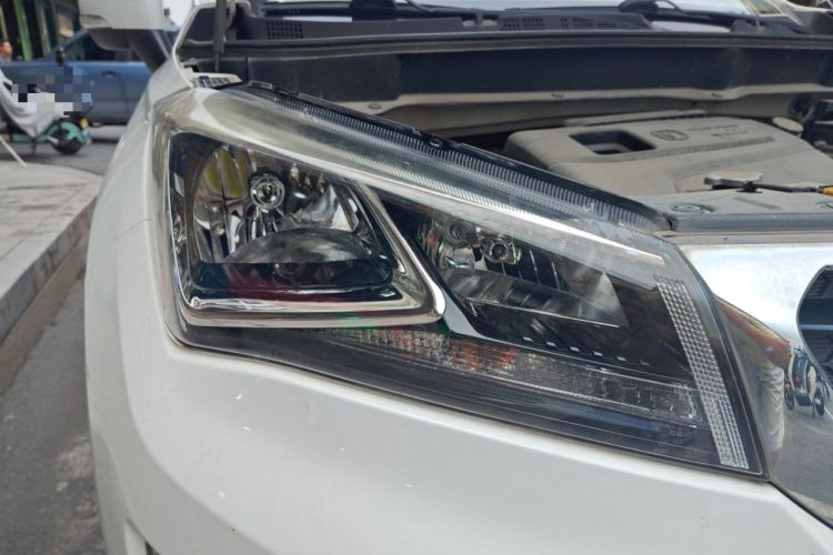 Used CHANGAN CS15 2016 1.5L Manual Fashion Edition Right Front Headlight