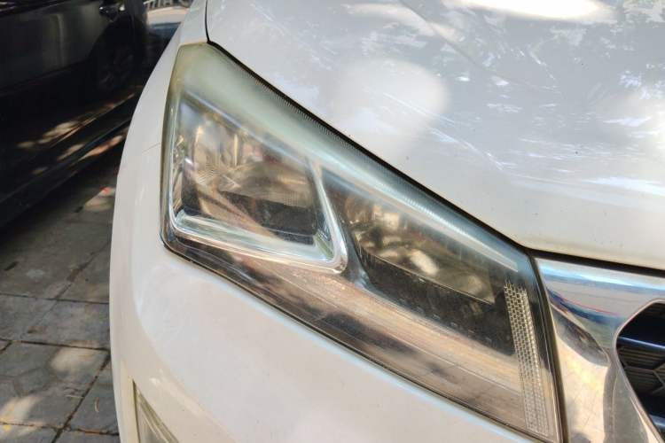 Used CHANGAN CS15 2016 1.5L Manual Luxury Edition Right Front Headlight