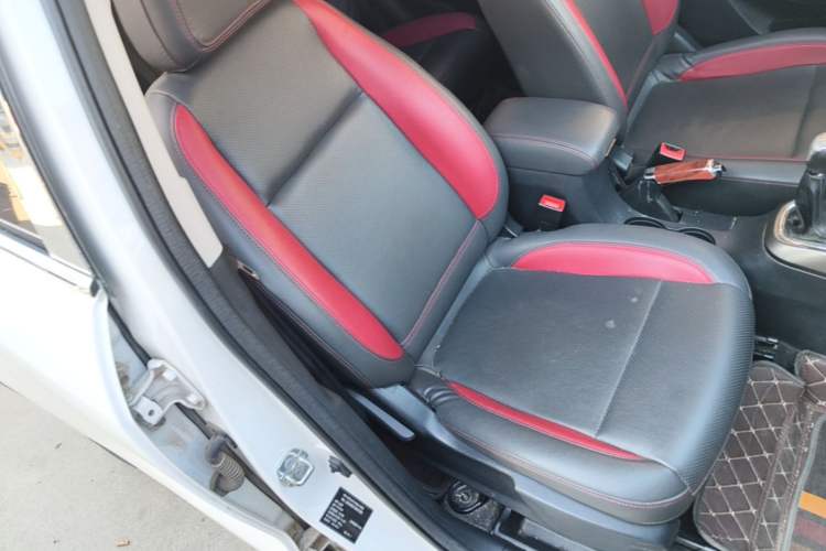 Used CHANGAN CS15 2016 1.5L Manual Luxury Edition Right Front Seat
