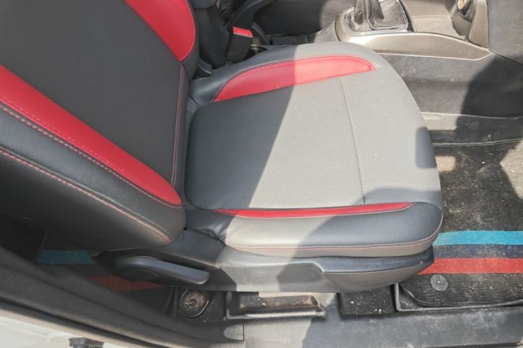 Used CHANGAN CS15 2016 1.5L Manual Luxury Edition Right Front Seat