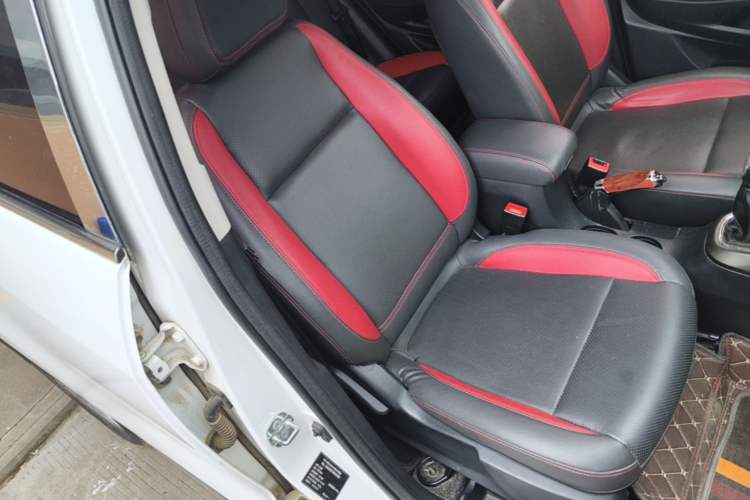 Used CHANGAN CS15 2016 1.5L Manual Luxury Edition Right Front Seat