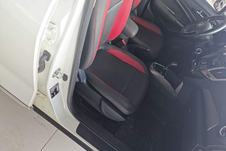 Used CHANGAN CS15 2016 1.5L Automatic Fashion Edition Right Front Seat