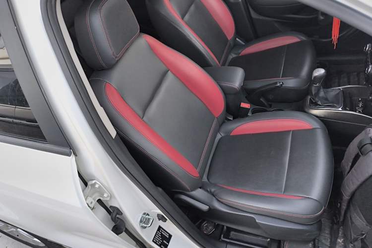 Used CHANGAN CS15 2016 1.5L Manual Luxury Edition Right Front Seat