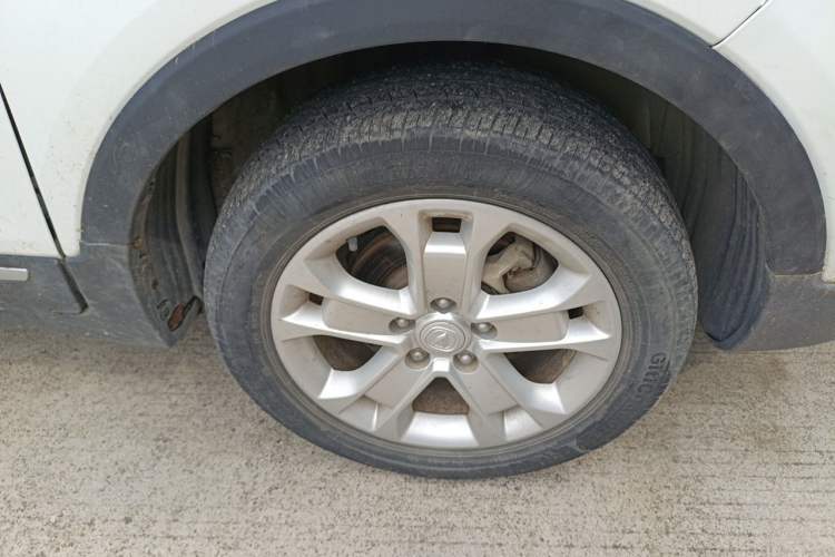 Used CHANGAN CS15 2016 1.5L Manual Fashion Edition Right Front Wheel Hub