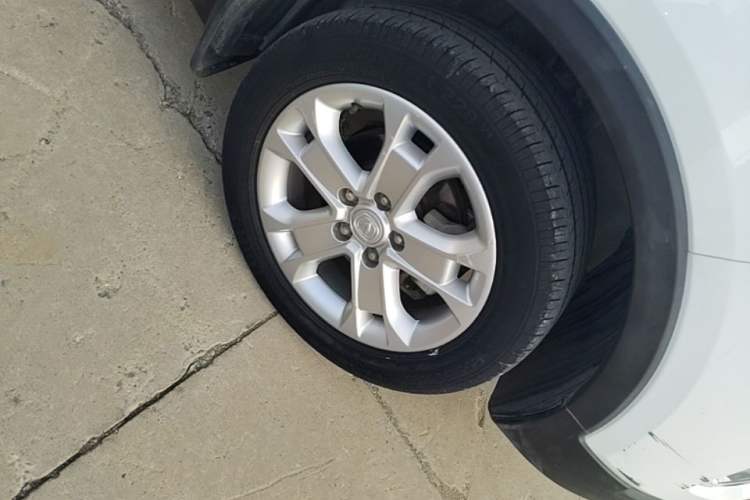 Used CHANGAN CS15 2016 1.5L Manual Fashion Edition Right Front Wheel Hub