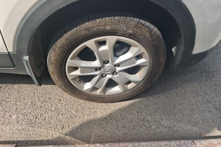 Used CHANGAN CS15 2016 1.5L Manual Fashion Edition Right Front Wheel Hub