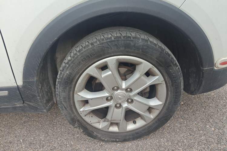 Used CHANGAN CS15 2016 1.5L Manual Fashion Edition Right Front Wheel Hub