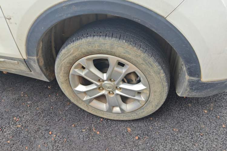 Used CHANGAN CS15 2016 1.5L Manual Luxury Edition Right Front Wheel Hub