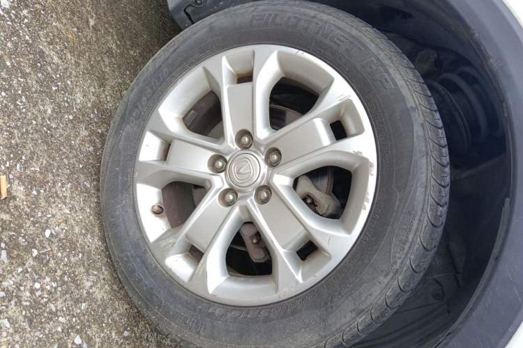 Used CHANGAN CS15 2016 1.5L Manual Fashion Edition Right Front Wheel Hub