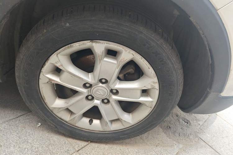 Used CHANGAN CS15 2016 1.5L Automatic Fashion Edition Right Front Wheel Hub