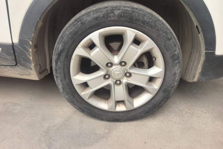 Used CHANGAN CS15 2016 1.5L Manual Fashion Edition Right Front Wheel Hub