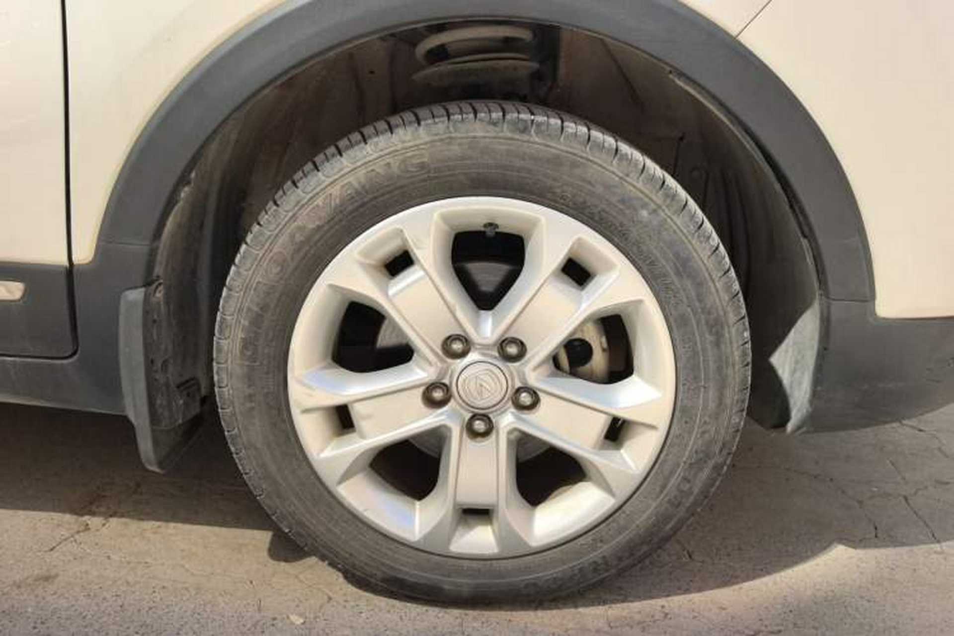 Used CHANGAN CS15 2016 1.5L Manual Luxury Edition Right Front Wheel Hub