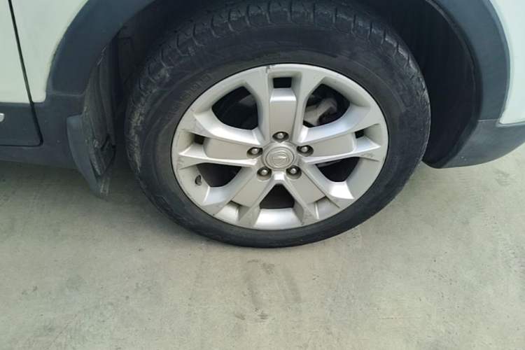 Used CHANGAN CS15 2016 1.5L Manual Fashion Edition Right Front Wheel Hub