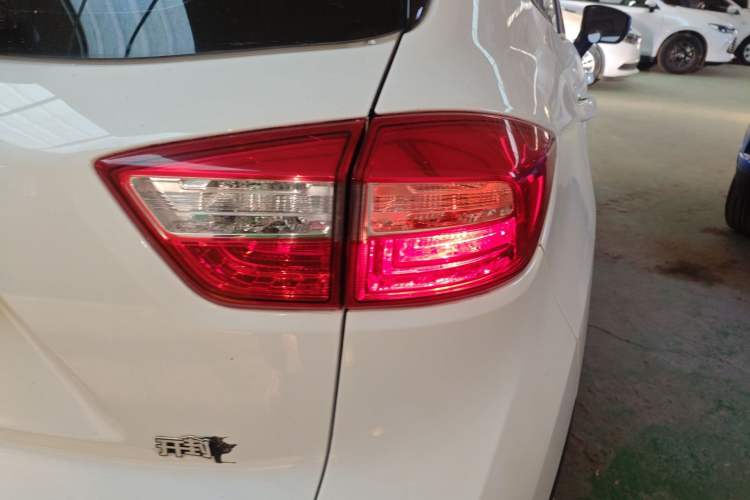 Used CHANGAN CS15 2016 1.5L Automatic Fashion Edition Right Rear Taillight