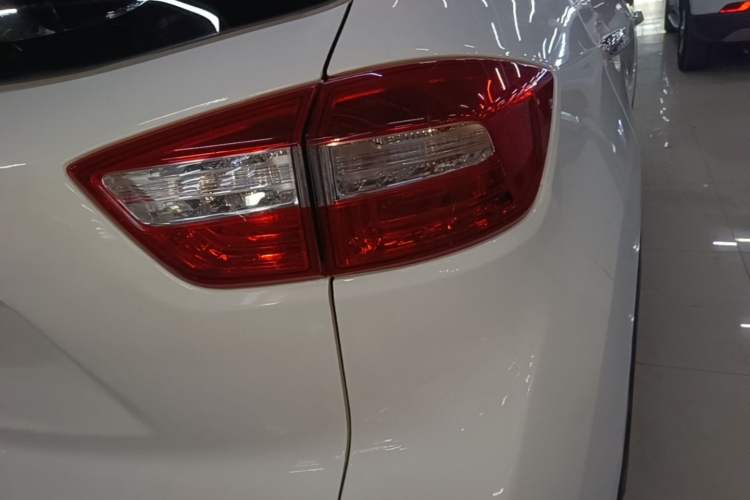 Used CHANGAN CS15 2016 1.5L Automatic Fashion Edition Right Rear Taillight