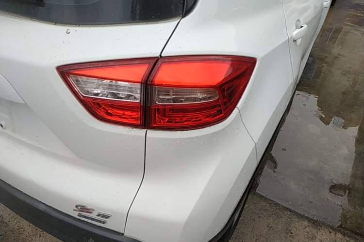 Used CHANGAN CS15 2016 1.5L Automatic Fashion Edition Right Rear Taillight