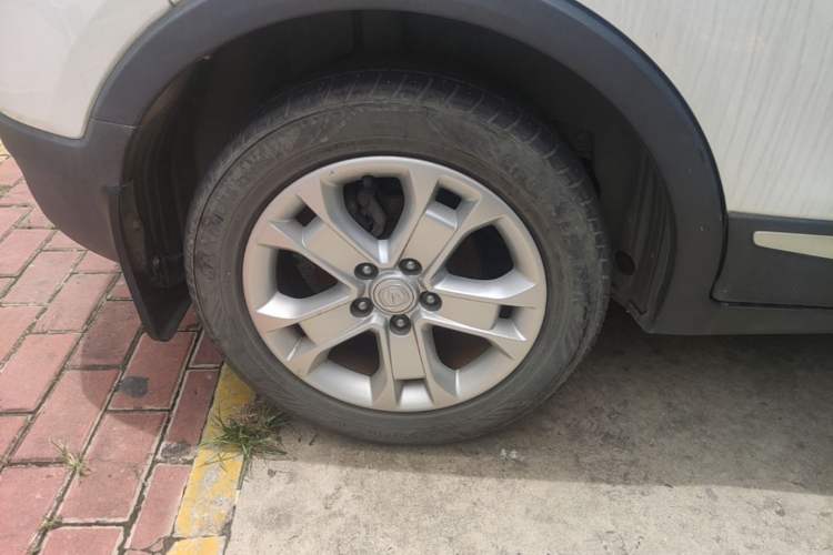 Used CHANGAN CS15 2016 1.5L Manual Luxury Edition Right Rear Wheel Hub