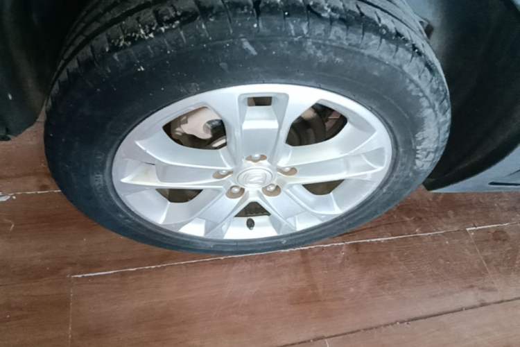 Used CHANGAN CS15 2016 1.5L Manual Luxury Edition Right Rear Wheel Hub